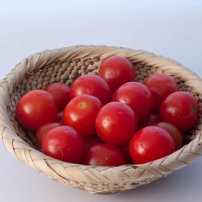 cesta tomates cherry